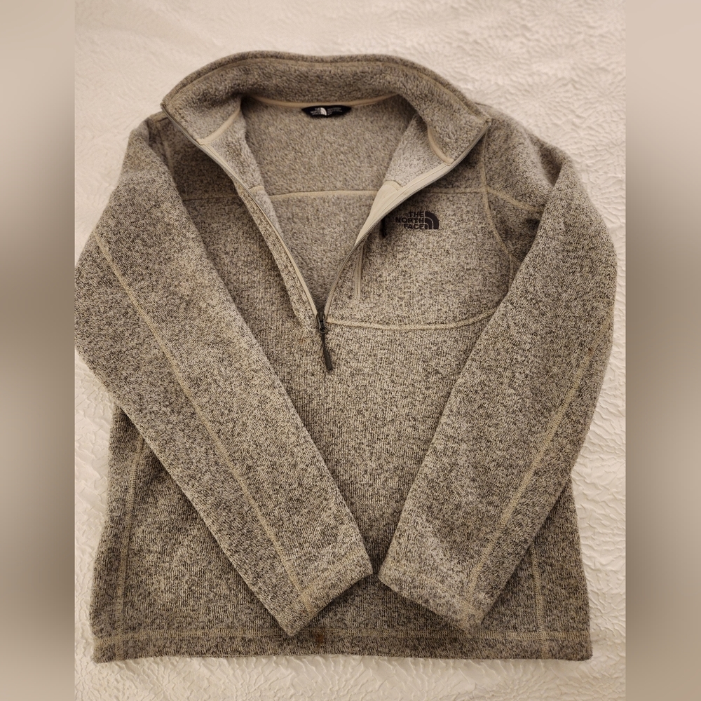 The North Face 1/2 zip pullover